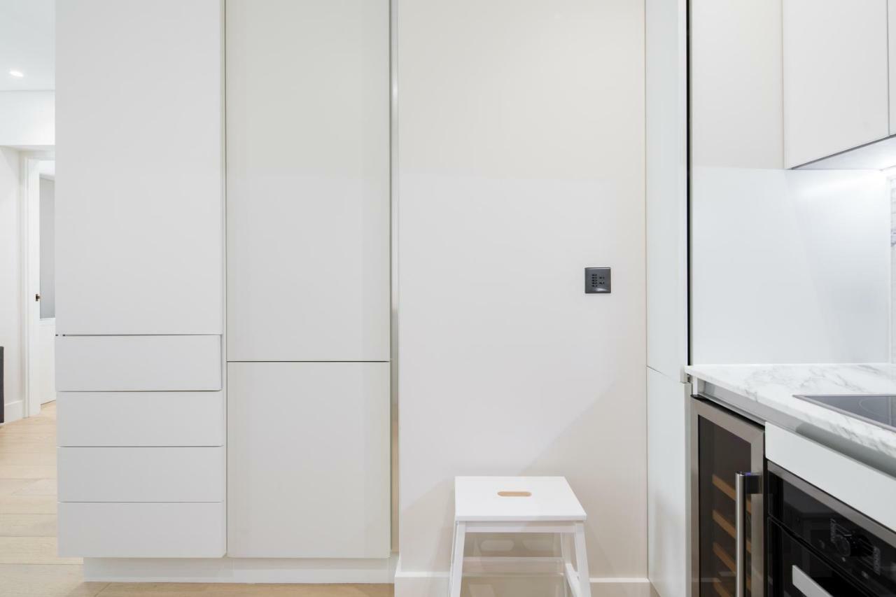 VI Castle Lane Apartment London Exterior photo